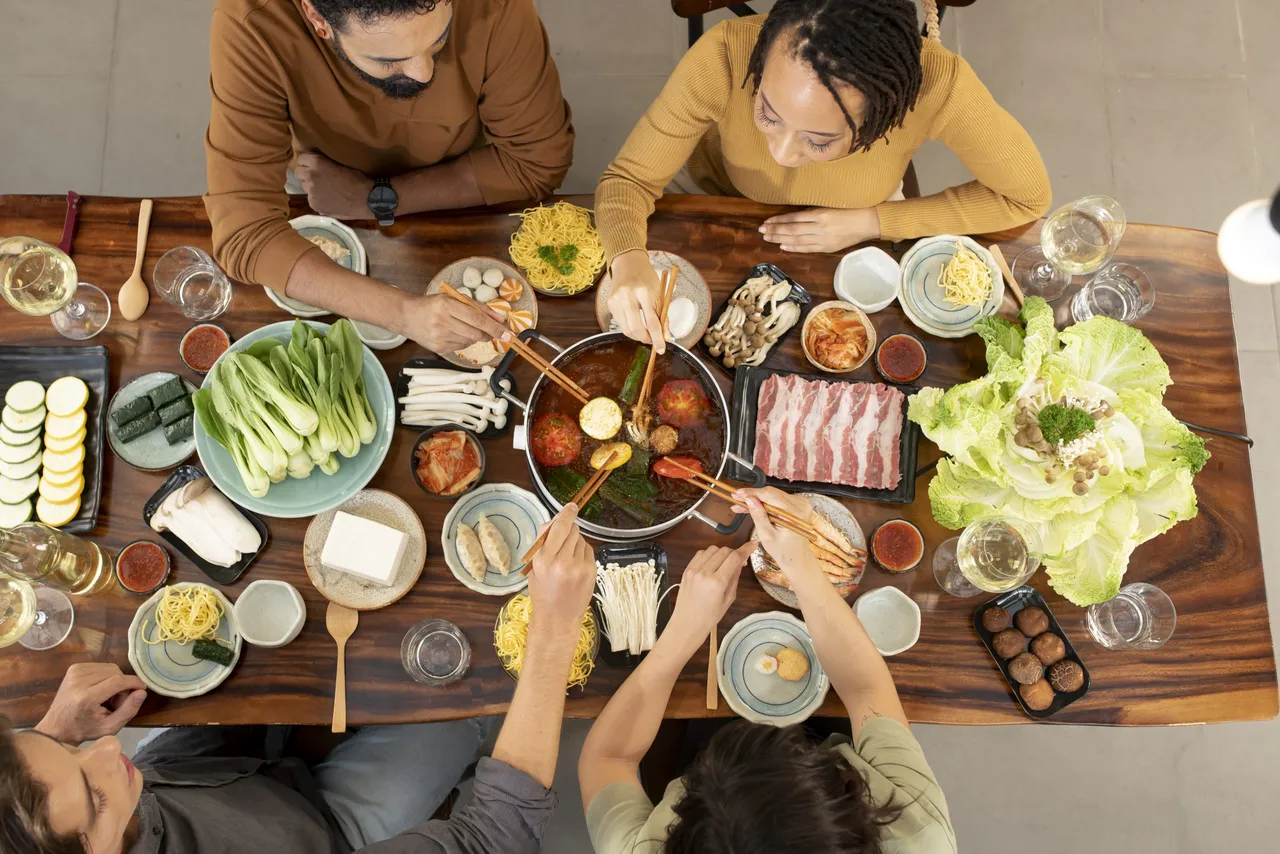 ลอง 10 ร้านอาหารไทยสำหรับครอบครัวที่น่าไปในวันครอบครัว!