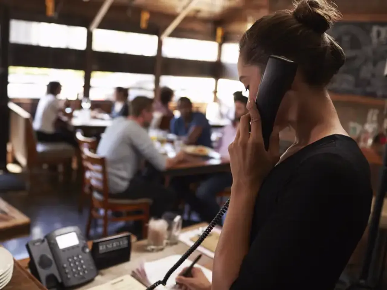 No Shows: What Thai Restaurants Can Learn from International Dining Cultures