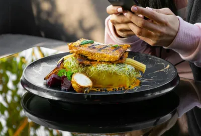 The Complete Guide to Adding Booking Widgets to Social Media Platforms for Restaurants