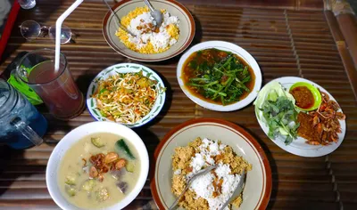Thai Dining Etiquette for Visitors: What to Know Before You Eat Out