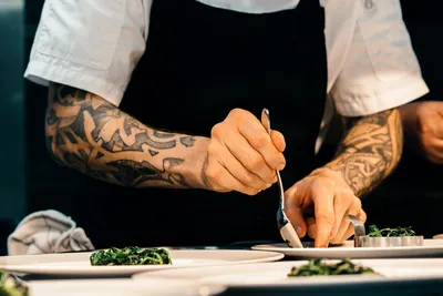 Menu Engineering สำหรับร้านอาหารไทย: หาจานเด่นและแก้จานที่เหลือ